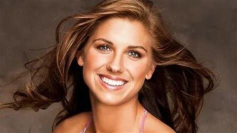 women's soccer body paint|body painting alex morgan.